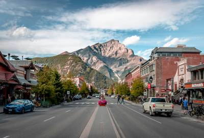 Ultimate Guide to Motels and Hotels in Banff: Where to Stay & Travel Tips